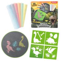 World of Dinosaur: Set de cretă de asfalt cu șablon de dinozaur - 7/1/7179d1f58b3dc6e1037d58250668868dff66691b6148d3f31c6edfc1a51fc1a3.jpg
