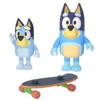Bluey: Set de figurine cu Bandit și Bluey pe skateboard - b/l/Bluey-Set-de-figurine-cu-Bandit-si-Bluey-pe-skateboard-1.jpg