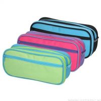 Spirit: Shell penar colorat oval cu trei buzunare mai multe variante 21x6cm - f/7/f7c66f70816f24de0e333d76e7a530e14aa349508a463d9d0e6c3298c25e187e.jpg