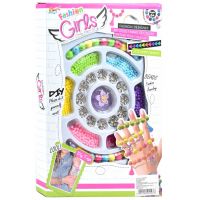 Fashion Girls: kit de realizare a brățărilor cu peste 200 de margele și accesorii - f/a/fashion-girls-kit-de-realizare-a-bratarilor-cu-peste-200-de-margele-si-accesorii.jpg