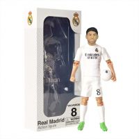 Figurină de acțiune fotbalist, 20 cm – Real Madrid, Valverde în tricoul cu numărul 8 - f/i/Figurina-de-actiune-fotbalist-20-cm---Real-Madrid-Valverde-in-tricoul-cu-numarul-8-1.jpg