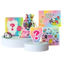 Hello Kitty Cutie Box cu figurină și autocolante. - h/e/Hello-Kitty-Cutie-Box-cu-figurina-si-autocolante--1.jpg