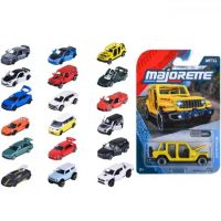 Majorette: Mașinuță premium de showroom, disponibilă în mai multe variante, 1 buc - Simba Toys - m/a/Majorette-Masinuta-premium-de-showroom-disponibila-in-mai-multe-variante-1-buc--Simba-Toys-1.jpg