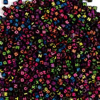PlayBox: Set de mărgele cu litere negru-neon, 300 de bucăți - p/l/PlayBox-Set-de-margele-cu-litere-negru-neon-300-de-bucati-1.jpg