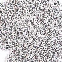 PlayBox: Set de mărgele negru-alb cu litere, 300 de bucăți - p/l/PlayBox-Set-de-margele-negru-alb-cu-litere-300-de-bucati-1.jpg