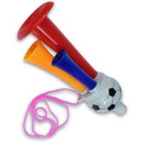 Trompetă care poate fi pusă în gât cu model minge de fotbal cu triplu claxon 13cm - t/r/trompeta-care-poate-fi-pusa-in-gat-cu-model-minge-de-fotbal-cu-triplu-claxon-13cm.jpg