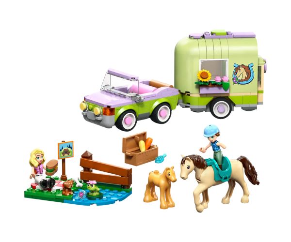 LEGO® Friends: Remorcă pentru cai și ponei (42695)