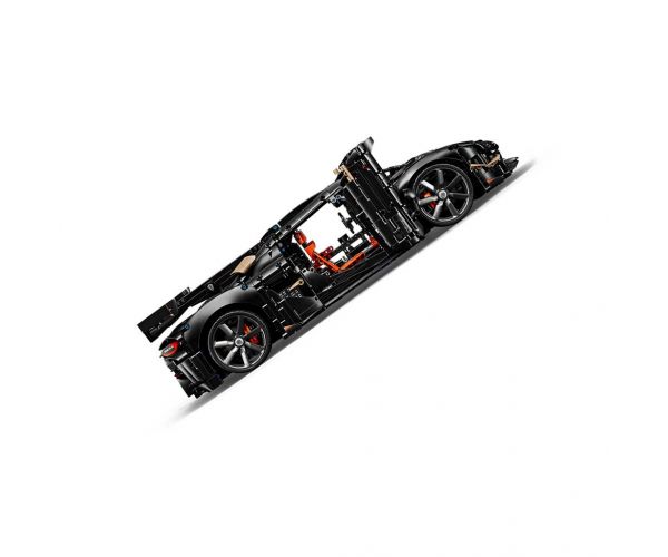 LEGO® Technic: Koenigsegg Sadairs Spear supercar (42232)