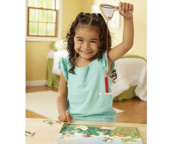 Plasă de fluturi magnetică din lemn pentru dezvoltarea abilităților - Melissa & Doug