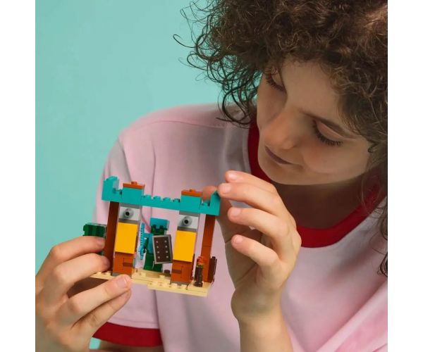 LEGO® Minecraft: Patrularea Illagerek în deșert (21267)