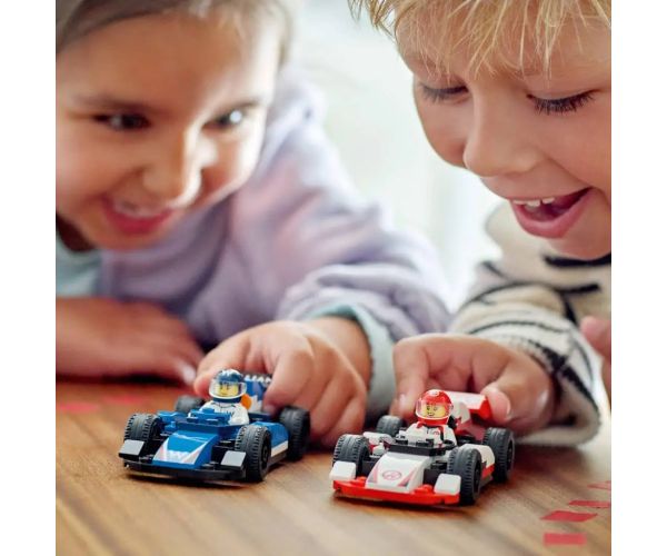 LEGO® City: Mașini de curse Williams Racing și Haas F1® (60464)
