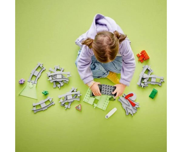 LEGO® DUPLO®: Set de accesorii pentru tunel și șine de tren (10425)
