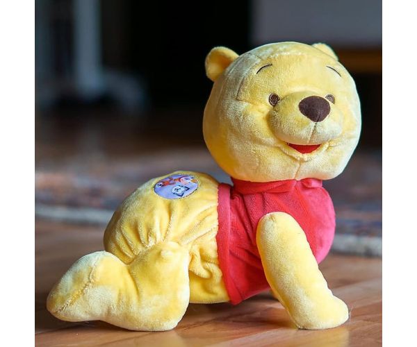 Disney Winnie the Pooh figură de pluș interactivă - Clementoni