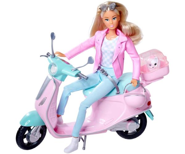 Steffi Love: Set de joacă cu Steffi și trotinetă - Simba Toys
