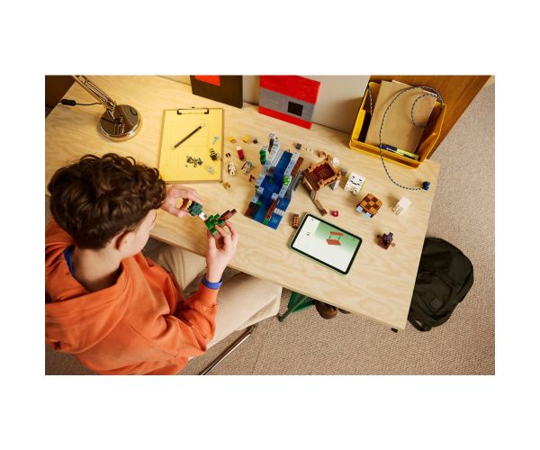 LEGO® Minecraft: Împăcarea fantomelor (21597)