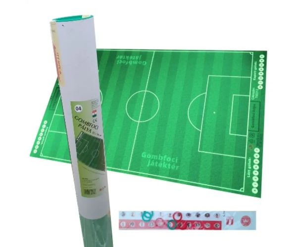 Teren de fotbal 55x90cm, în suport cu un set de autocolante echipă cadou