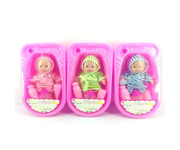 Păpușă care poate să facă baie în cadă, cu accesorii mai multe variante