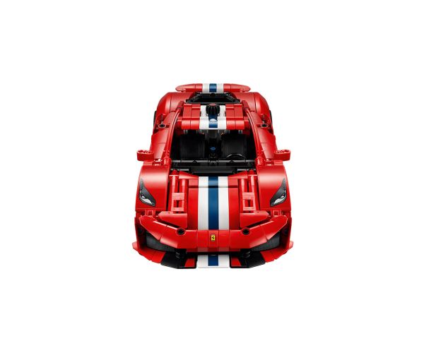 LEGO® Technic: Ferrari 488 Pista mașină (42235)