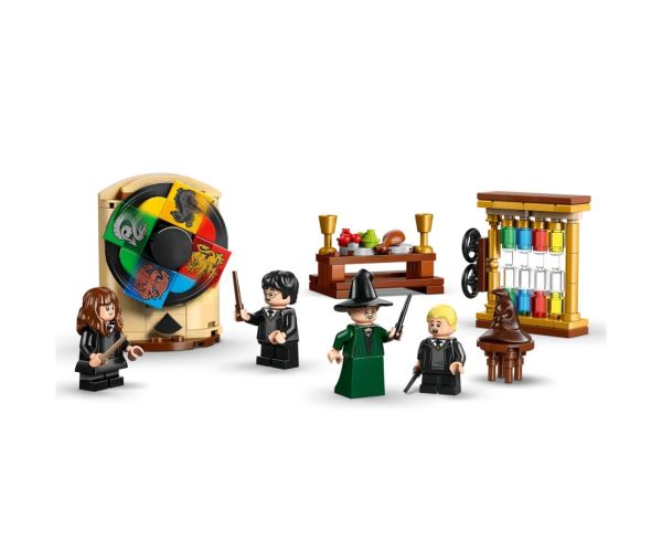 LEGO® Harry Potter: Castelul Hogwarts™: Ceremonia de selecție a Pălăriei de Teslă (76460)