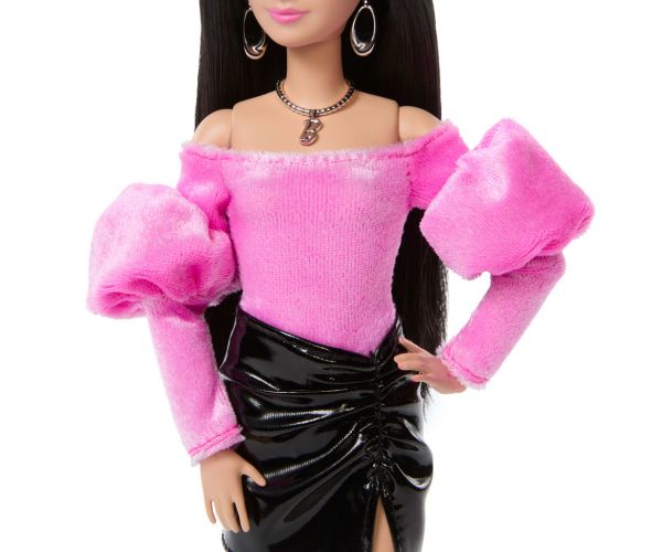 Barbie Prietene Trendy - În Fustă Mini Neagră - Mattel