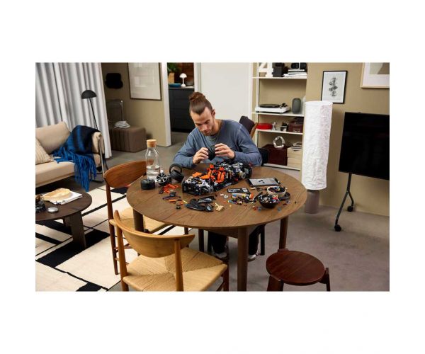 LEGO® Technic: Koenigsegg Sadairs Spear supercar (42232)