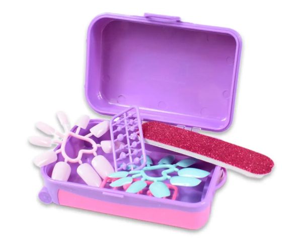 Nail Art: Set manichiura cu valiza, lacuri de unghii si accesorii