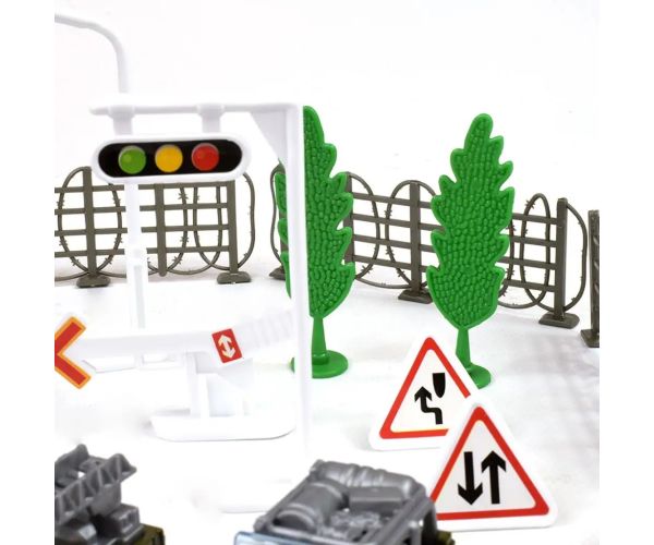Chariot Die-Cast: Set vehicul militar metalic cu accesorii în două versiuni