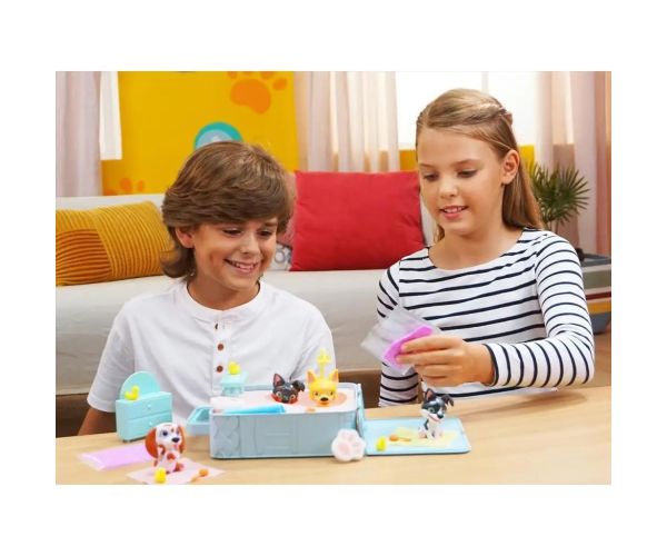 Washy Friends: Color Reveal cu 3 figurine de cățeluși, jacuzzi și accesorii.