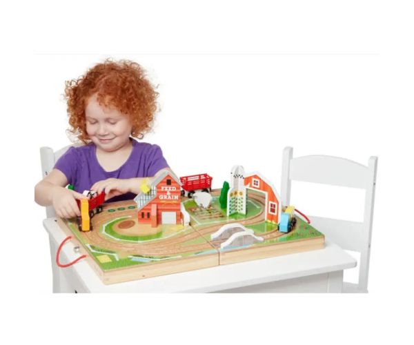 Du cu tine set de joacă fermă lemn - Melissa & Doug