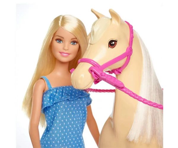 Barbie set cu păpușă - Mattel
