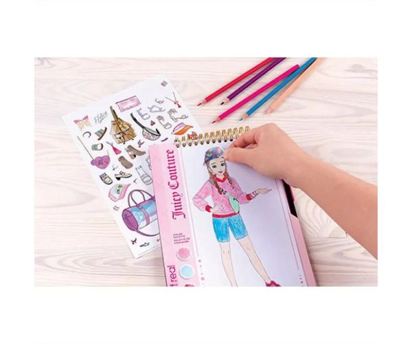 Make It Real: Juicy Couture broșură de design