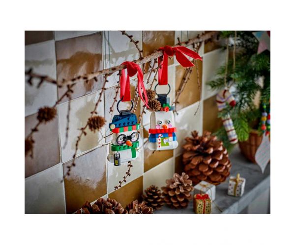 LEGO®: Ornamente de Crăciun cu omuleți de zăpadă (40812)