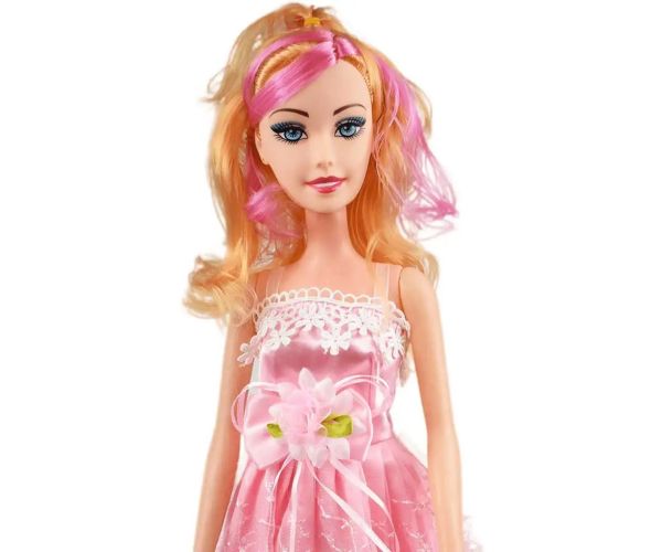Nicky: Papusa de moda uriasa cu par blond intr-o rochie roz cu efecte sonore 56cm