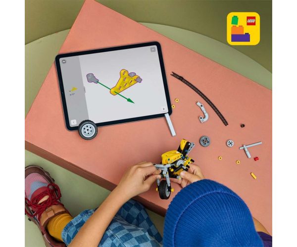 LEGO® Technic: Motocicletă galbenă (42225)