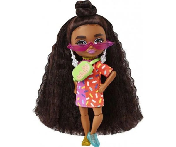 Barbie Extravagant mini păpușă cu pantofi speciali - Mattel