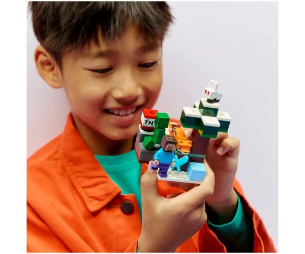 LEGO® Minecraft: Aventurile lui Steve în taiga (21583)