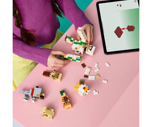 LEGO® Minecraft: Atacul puiului, în deșert (21592)