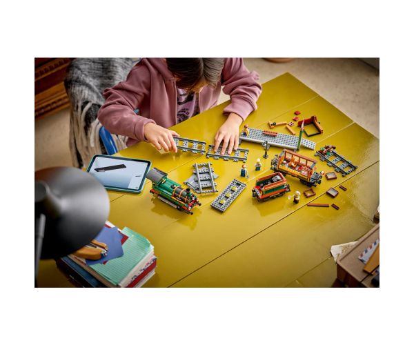 LEGO® City: Nostalgie locomotivă cu aburi (60511)