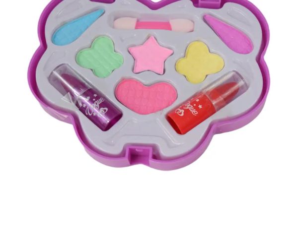 Cute Girl: Set de machiaj si manichiura cu paleta, lac de unghii si accesorii