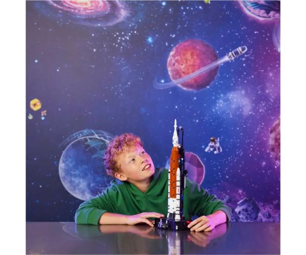 LEGO® Technic: Sistemul de lansare a rachetei NASA Artemis (42221)