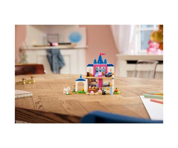 LEGO® Disney™: Castelul Cenușăresei și prietenii ei (43283)
