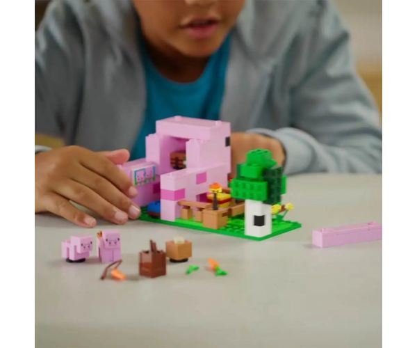LEGO® Minecraft: Casa purcelușului (21268)