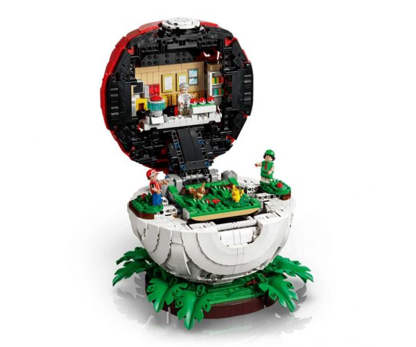 LEGO® Pokémon: Momente Iconice de Antrenor Pokéball (72154)