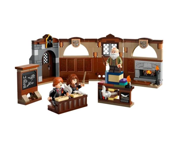 LEGO® Harry Potter: Castelul Hogwarts™ - Lecție de vrăjitorie (76442)