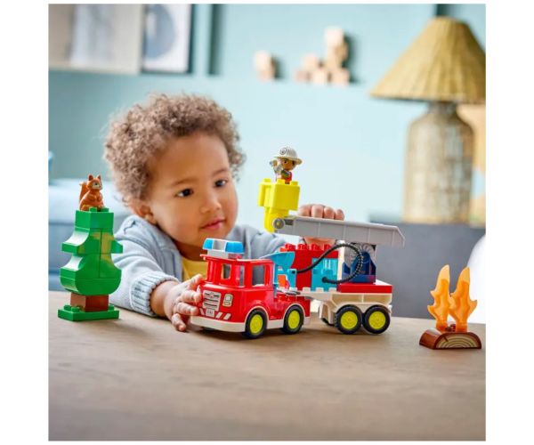 LEGO® DUPLO®: Mașină de pompieri cu furtun și pompier (10473)