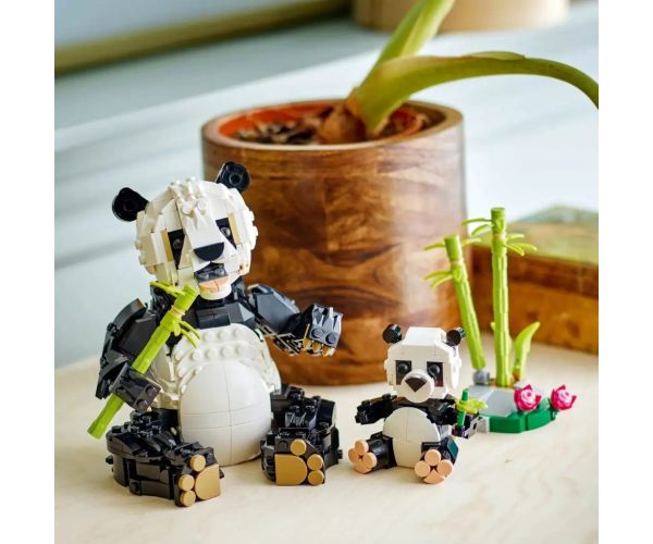 LEGO® Creator: Animale sălbatice: Familie de panda (31165)