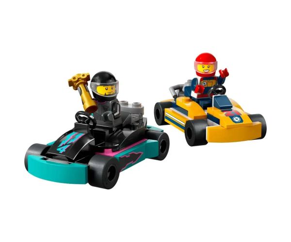 LEGO® City: Karturi și piloți de curse (60400)