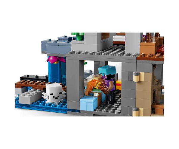 LEGO® Minecraft: Împăcarea fantomelor (21597)
