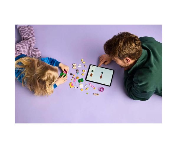 LEGO® Friends: Teren de joacă pentru câini (42665)