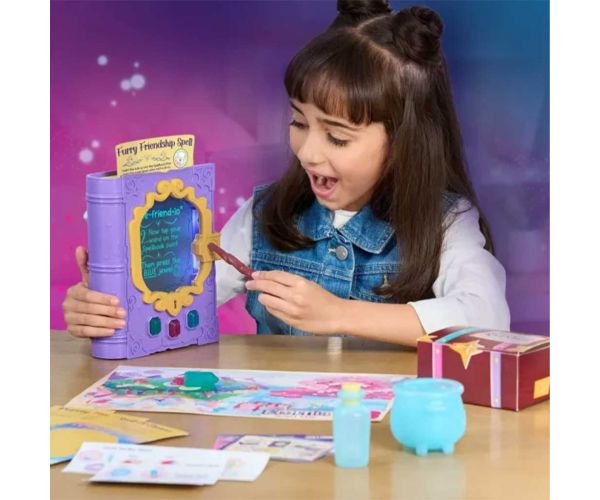 Cartea Magiilor joc interactiv